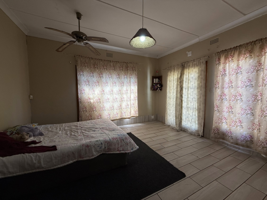 4 Bedroom Property for Sale in Oewersig North West